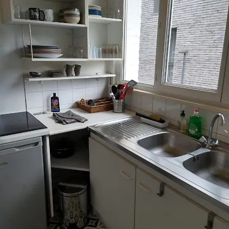 2 Pieces Avec Grande Chambre